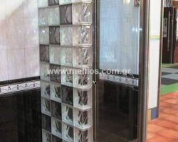Γωνιακό και σύννεφο άχρωμο, σύννεφο γκρι
