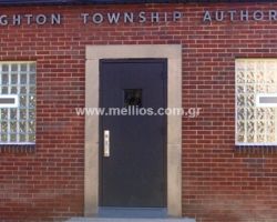 Παράθυρο με διπλό τζάμι και σήτα διάστασης 38,4x18,9cm