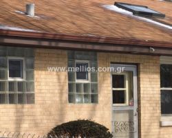 Παράθυρο με διπλό τζάμι και σήτα διάστασης 38,4x38,4cm