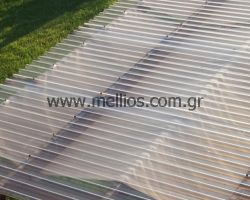 Ξύλινη πέργκολα με πανί και κυκατοειδές πολυκαρβονικό